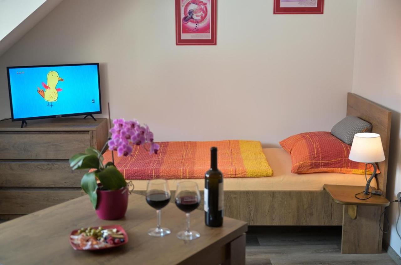Penzion A Wellness U Trebonske Madony Dış mekan fotoğraf