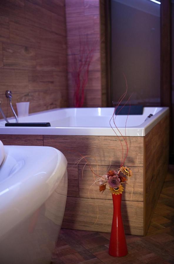 Penzion A Wellness U Trebonske Madony Dış mekan fotoğraf